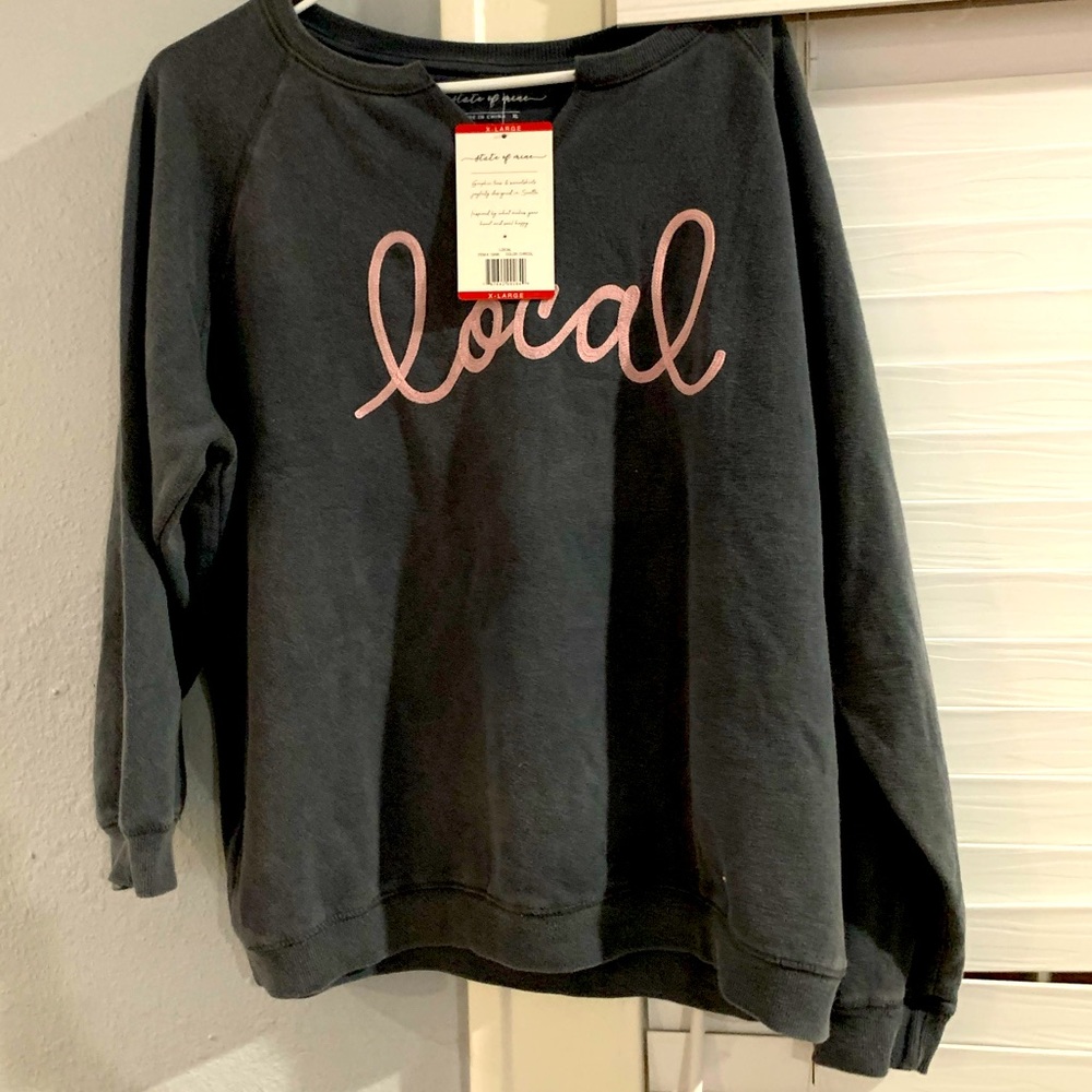 **Nee With Tags***Cozy Winter Bundle!! Sweatshirt and socks!